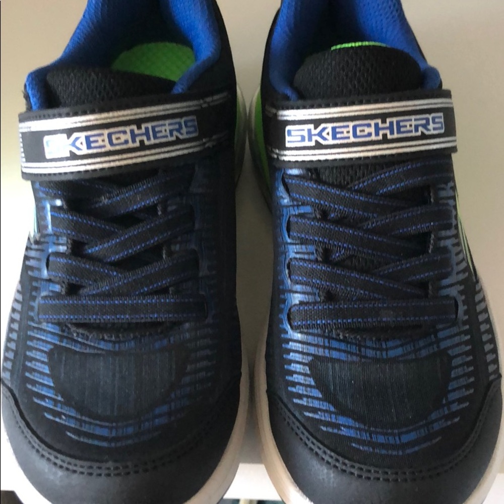 Skechers sneakers